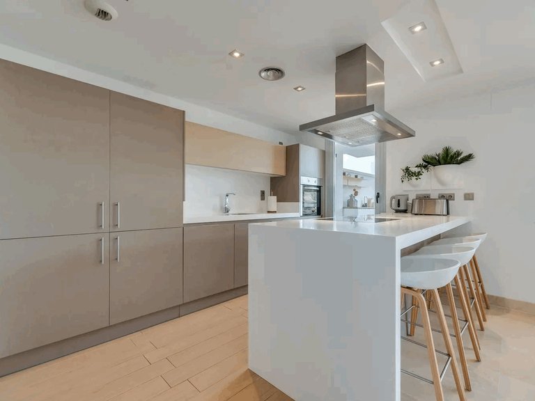 Apartment for Sale in Los Arqueros, Malaga 25