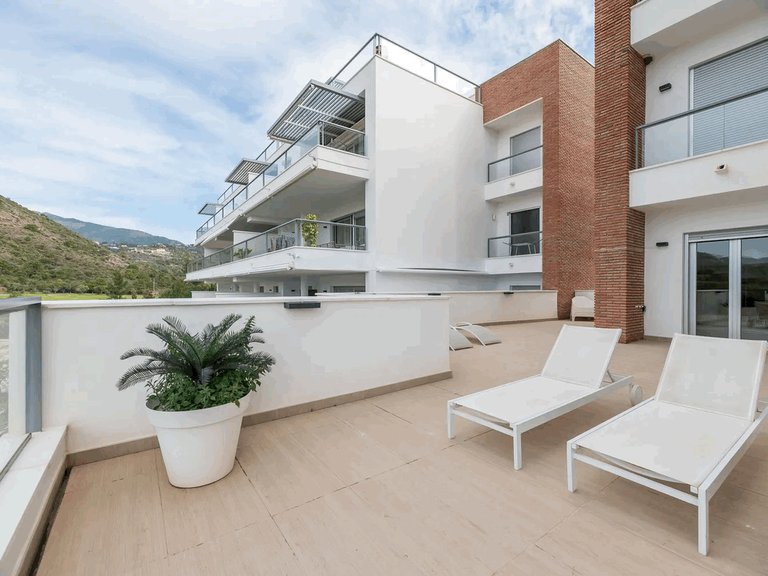 Apartment for Sale in Los Arqueros, Malaga 29