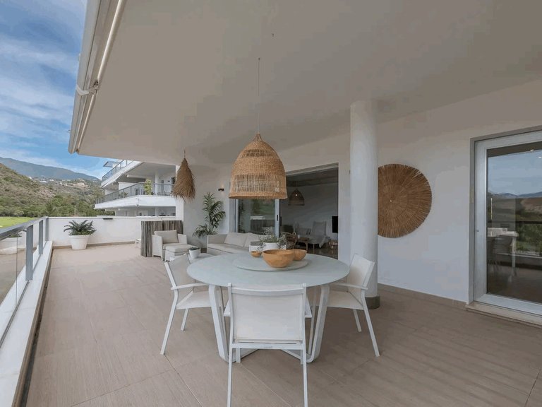 Apartment for Sale in Los Arqueros, Malaga 41