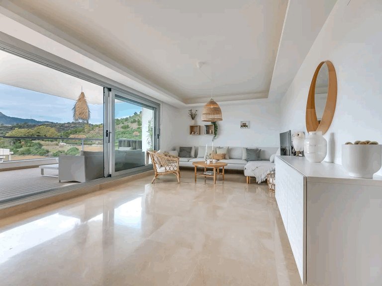 Apartment for Sale in Los Arqueros, Malaga 6