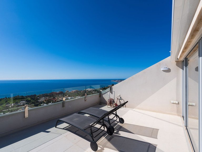 Apartment for Sale in Benalmadena, Malaga 28