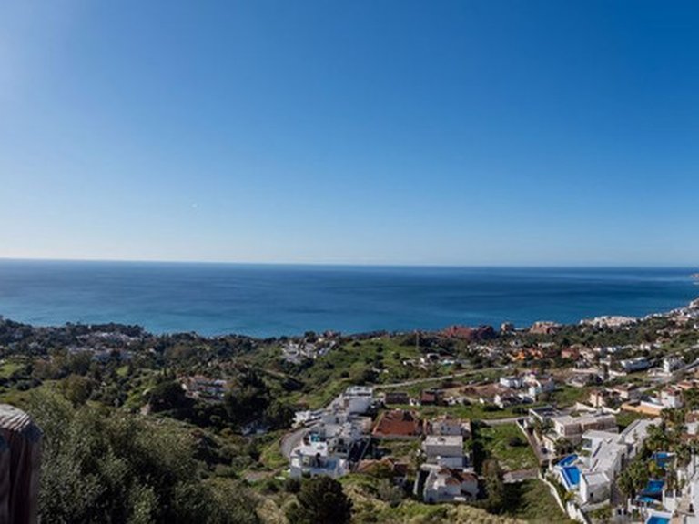 Apartment for Sale in Benalmadena, Malaga 47