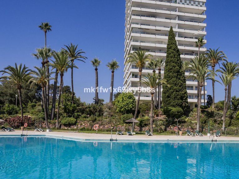 Apartment for Sale in Río Real, Malaga 2