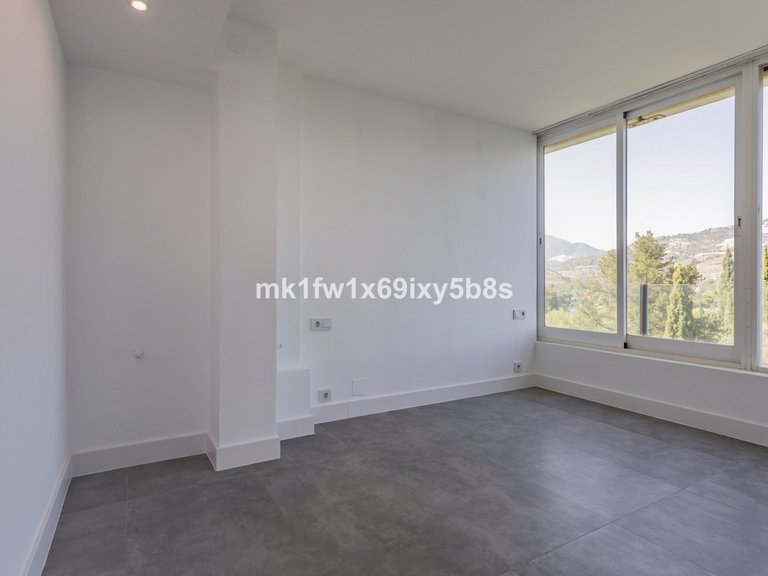 Apartment for Sale in Río Real, Malaga 33