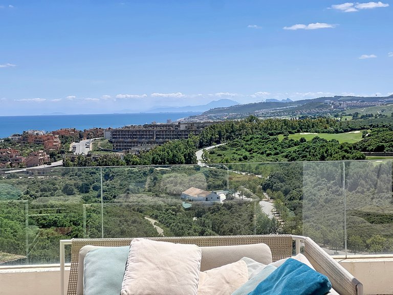 Apartment for Sale in Casares, Malaga 1
