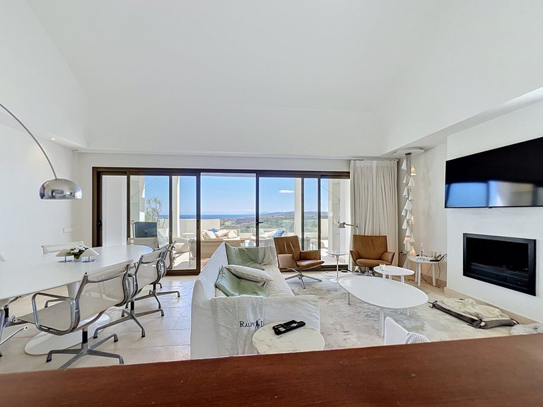 Apartment for Sale in Casares, Malaga 11