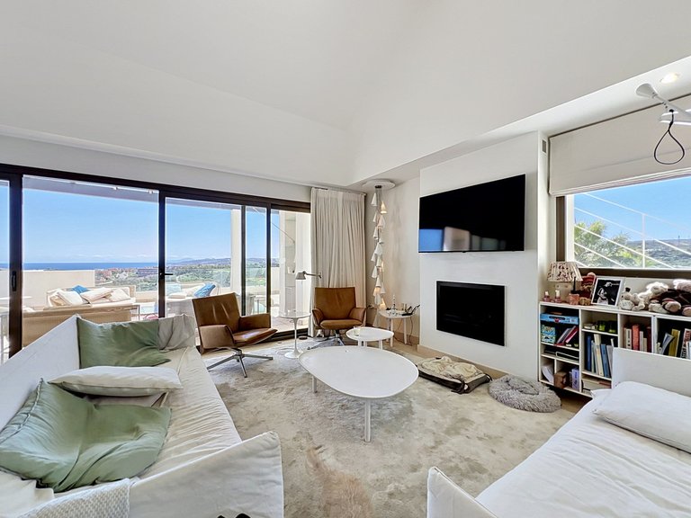 Apartment for Sale in Casares, Malaga 8