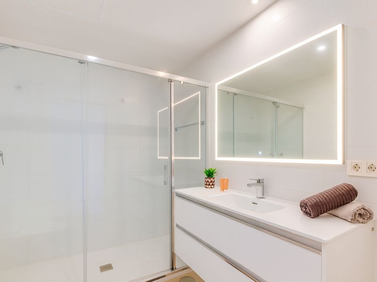 Apartment for Sale in Nueva Andalucía, Malaga 4