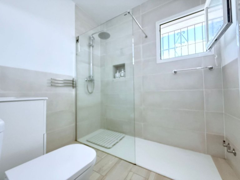 Villa for Sale in Coín, Malaga 30