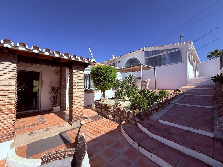 Villa for Sale in Coín, Malaga 34