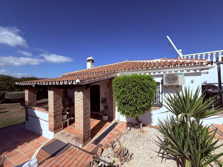 Villa for Sale in Coín, Malaga 36