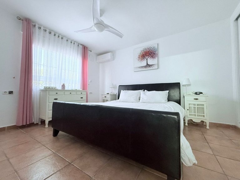 Villa for Sale in Coín, Malaga 45