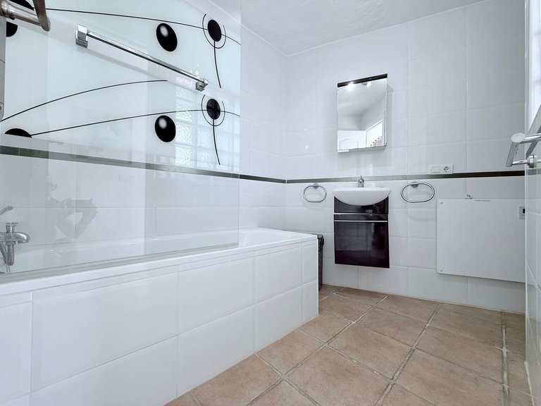 Villa for Sale in Coín, Malaga 54