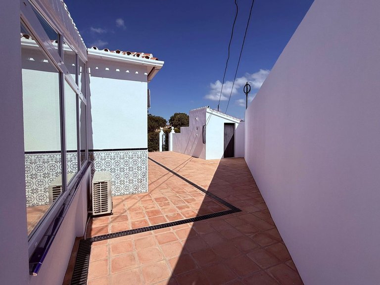 Villa for Sale in Coín, Malaga 6