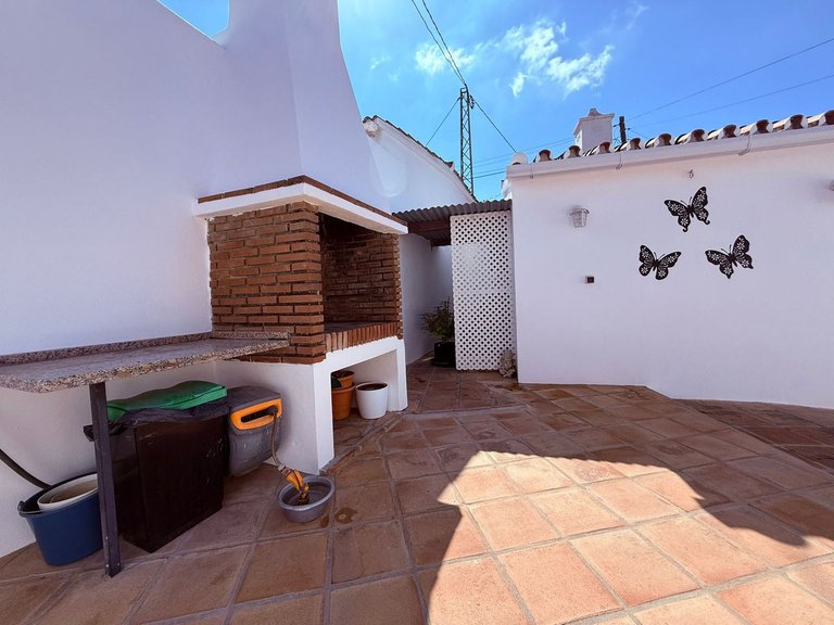 Villa for Sale in Coín, Malaga 8