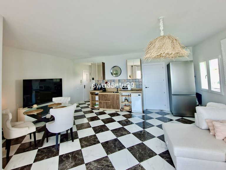 Apartment for Sale in Calahonda, Malaga 8