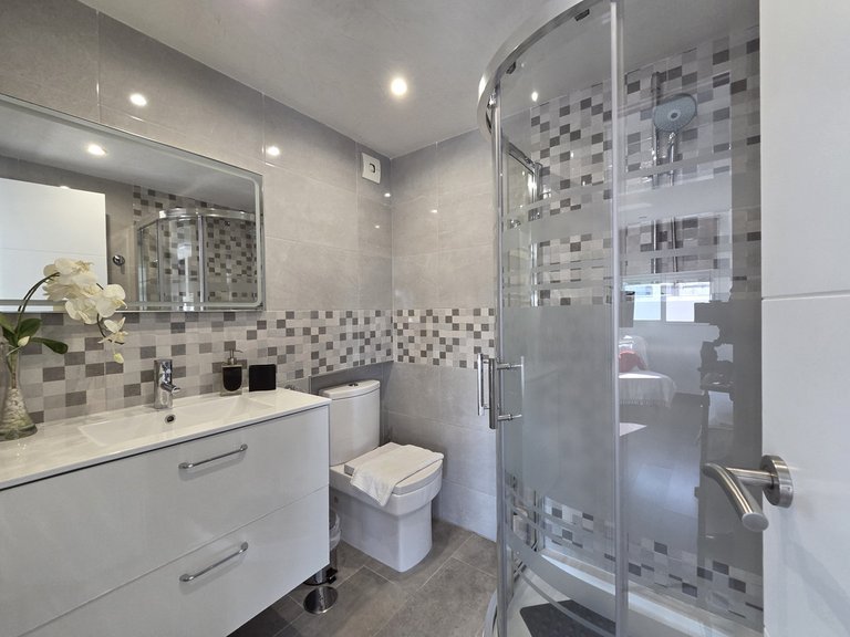 Villa for Sale in Nagüeles, Malaga 14