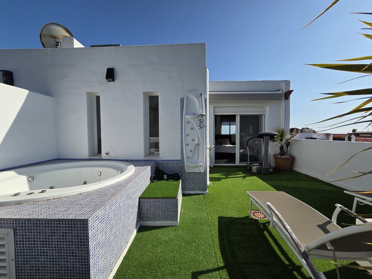 Villa for Sale in Nagüeles, Malaga 15