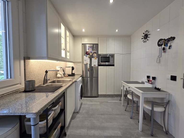 Villa for Sale in Nagüeles, Malaga 36