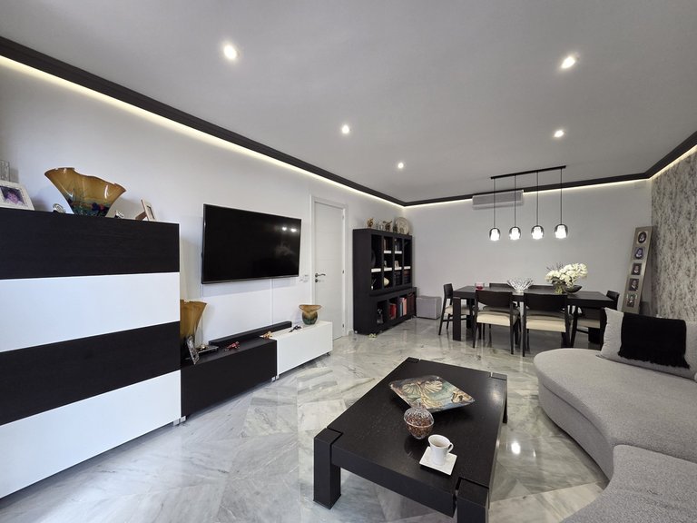 Villa for Sale in Nagüeles, Malaga 7