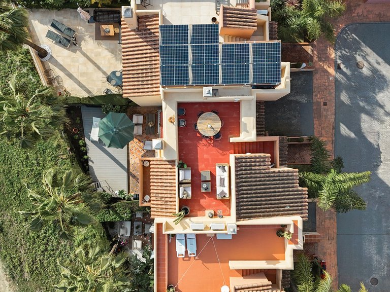 Villa for Sale in Nueva Andalucía, Malaga 14