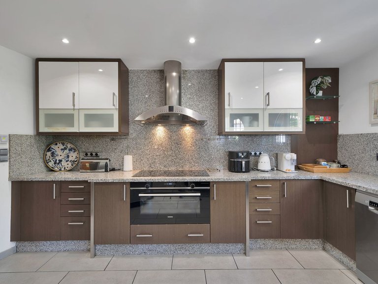 Villa for Sale in Hacienda Las Chapas, Malaga 17