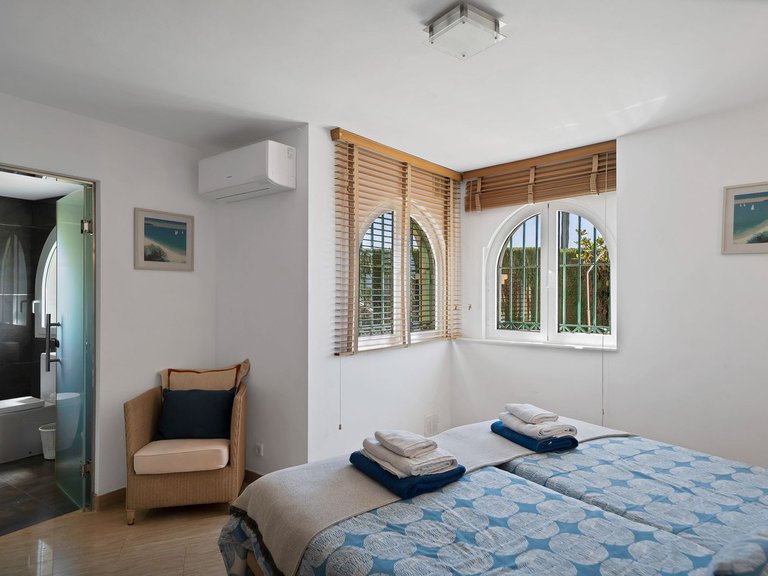 Villa for Sale in Hacienda Las Chapas, Malaga 24