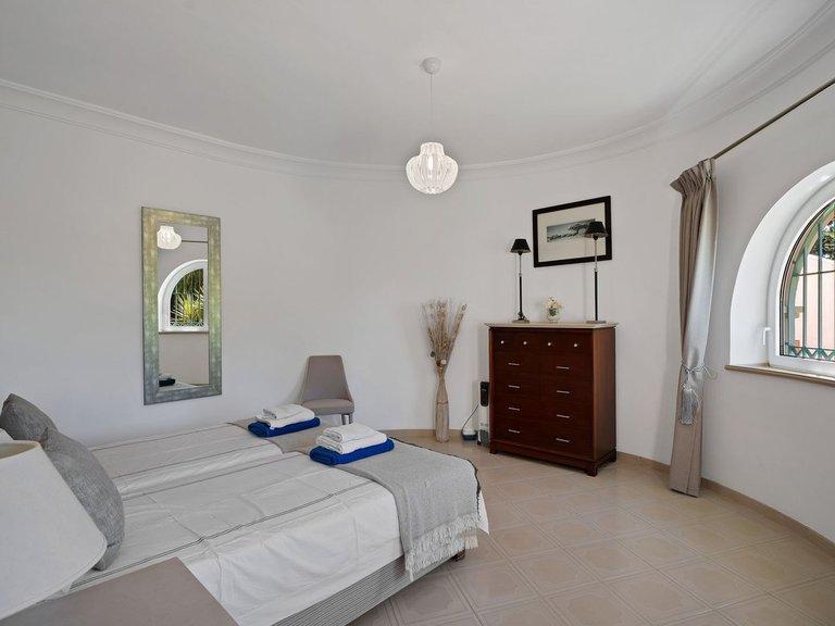 Villa for Sale in Hacienda Las Chapas, Malaga 25