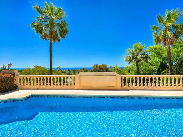 Villa for Sale in Hacienda Las Chapas, Malaga 3