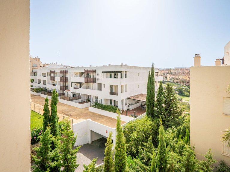 Villa for Sale in La Duquesa, Malaga 10
