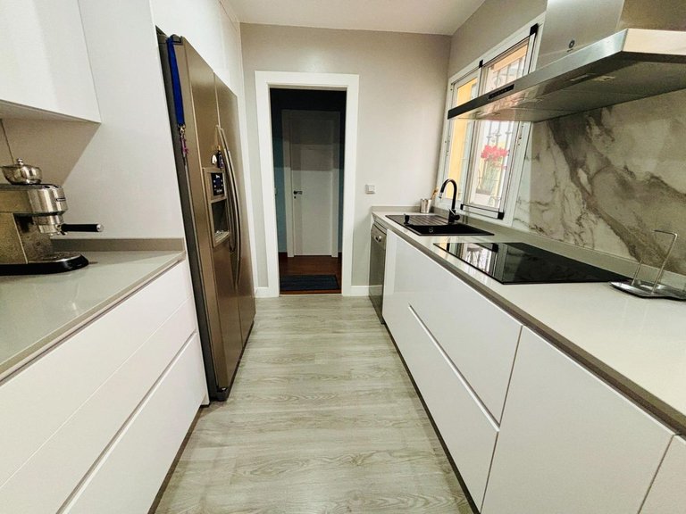 Villa for Sale in Arroyo De La Miel, Malaga 49