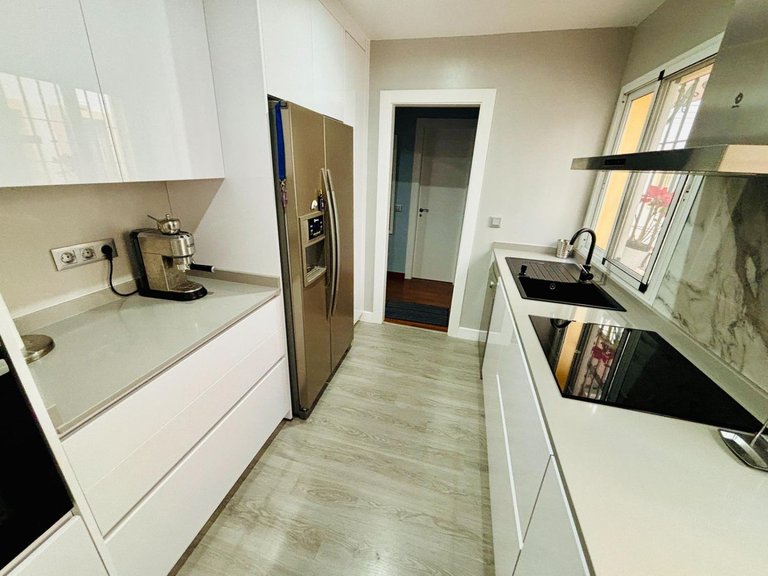 Villa for Sale in Arroyo De La Miel, Malaga 50