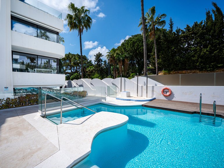 Apartment for Sale in Cabopino, Malaga 36