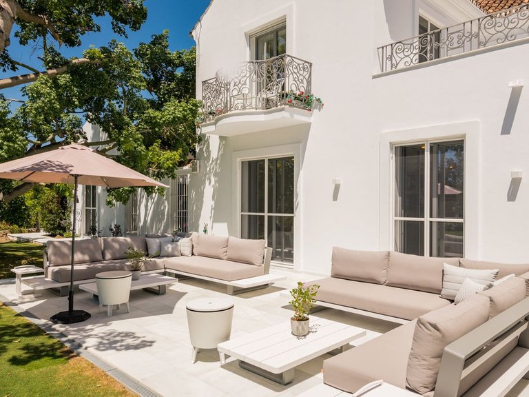 Villa for Sale in Nueva Andalucía, Malaga 3