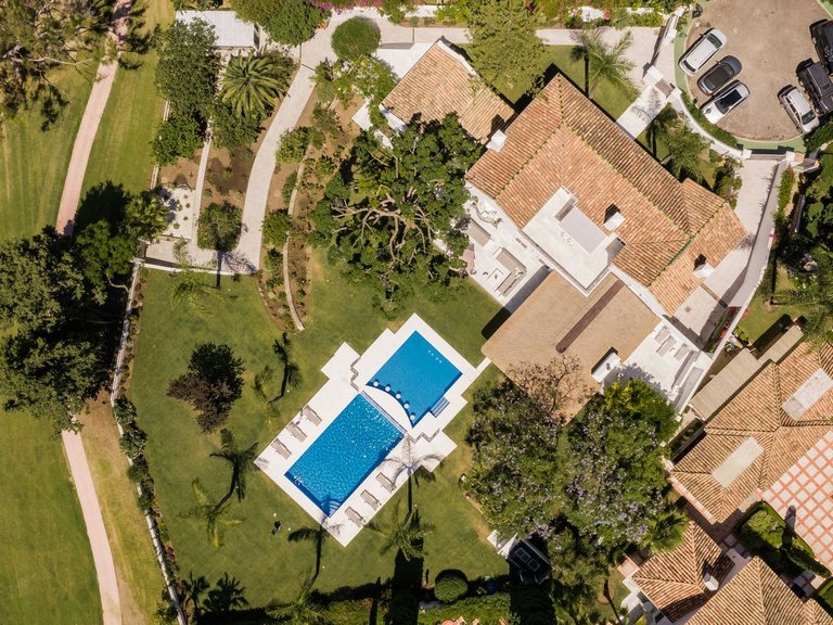 Villa for Sale in Nueva Andalucía, Malaga 34