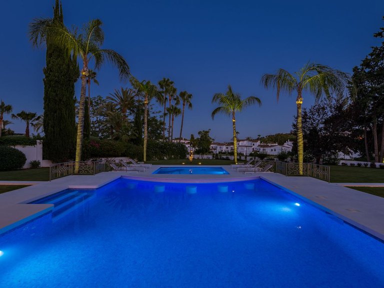 Villa for Sale in Nueva Andalucía, Malaga 42