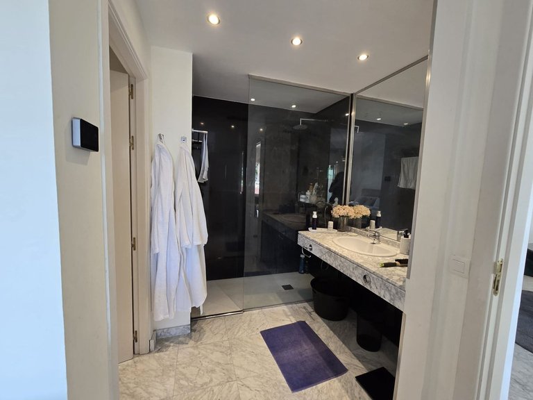 Apartment for Sale in Torrequebrada, Malaga 31