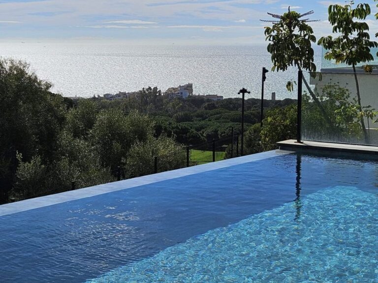 Villa for Sale in Costa del Sol Cabopino, Malaga 10