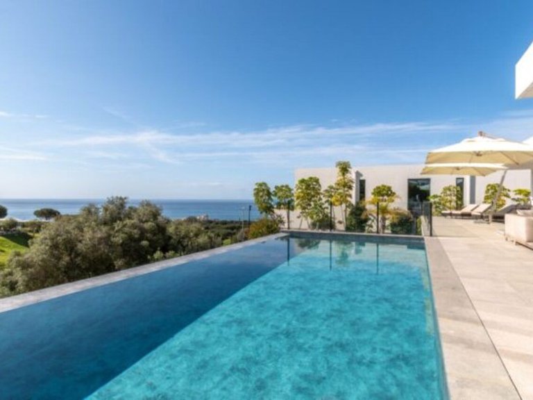 Villa for Sale in Costa del Sol Cabopino, Malaga 15