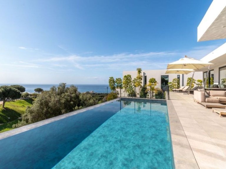 Villa for Sale in Costa del Sol Cabopino, Malaga 16