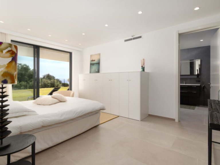 Villa for Sale in Costa del Sol Cabopino, Malaga 18