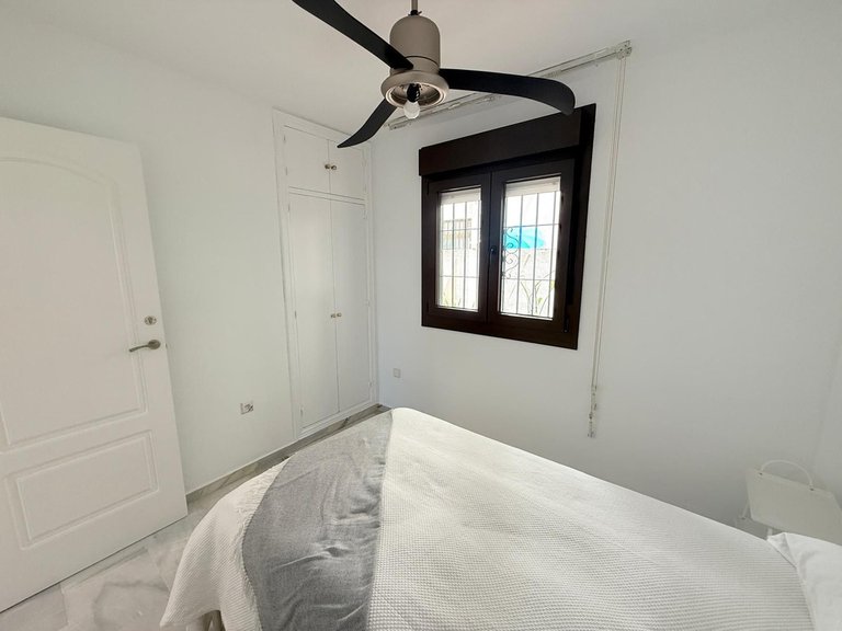 Apartment for Sale in Fuengirola, Malaga 25