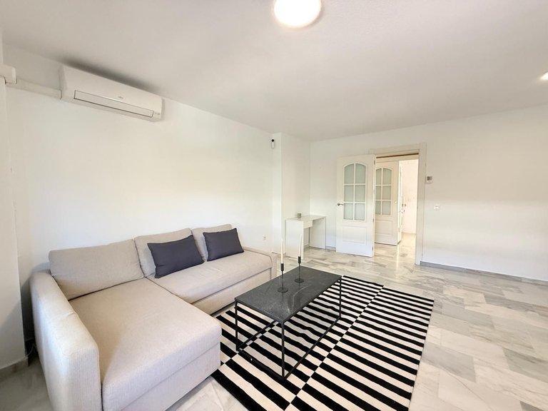 Apartment for Sale in Fuengirola, Malaga 30