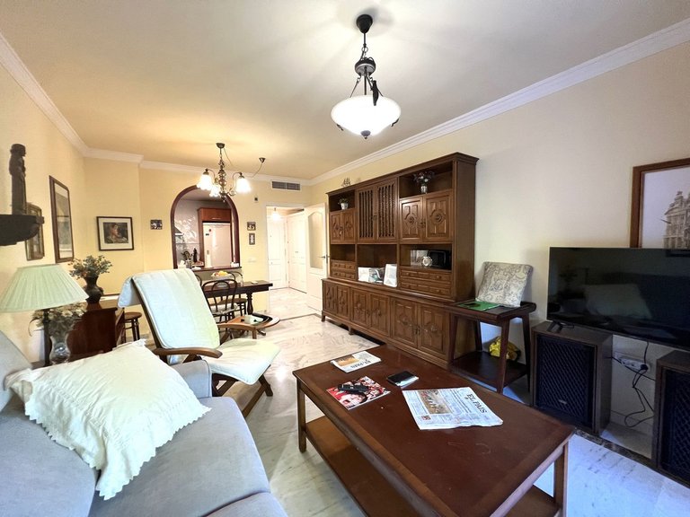 Apartment for Sale in The Golden Mile, Malaga 5