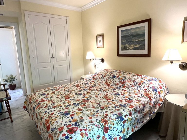 Apartment for Sale in The Golden Mile, Malaga 7