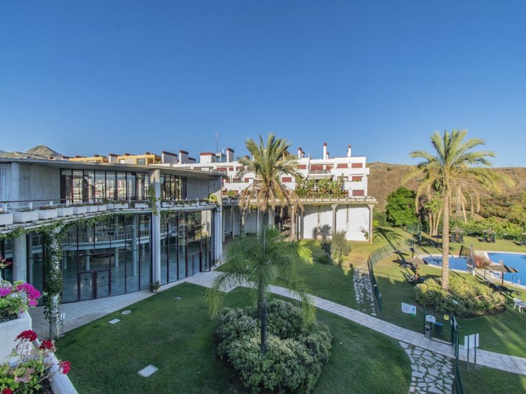 Apartment for Sale in Selwo, Malaga 17