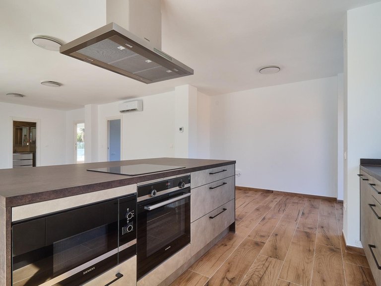 Villa for Sale in El Faro, Malaga 13