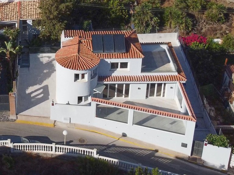 Villa for Sale in El Faro, Malaga 16