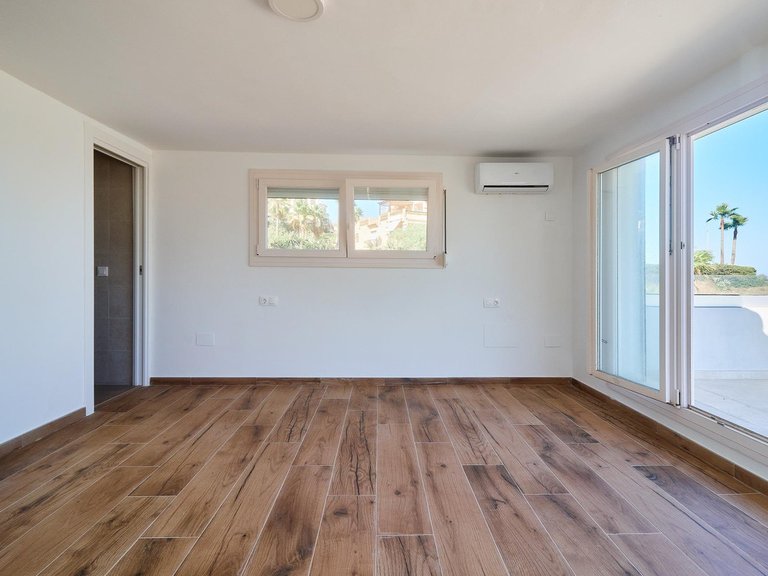 Villa for Sale in El Faro, Malaga 28