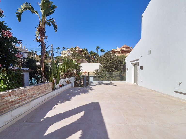 Villa for Sale in El Faro, Malaga 40